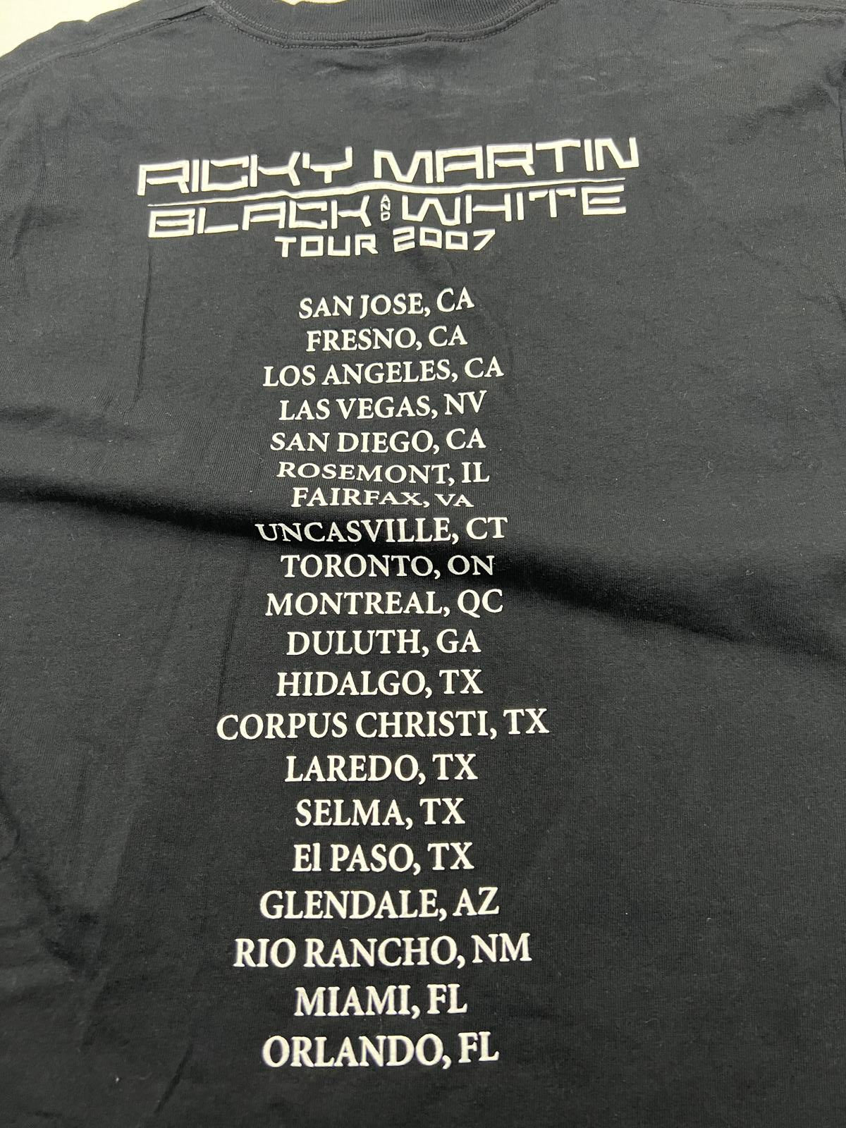 Ricky Martin Black and White Tour 2007 Graphic T-Shirt