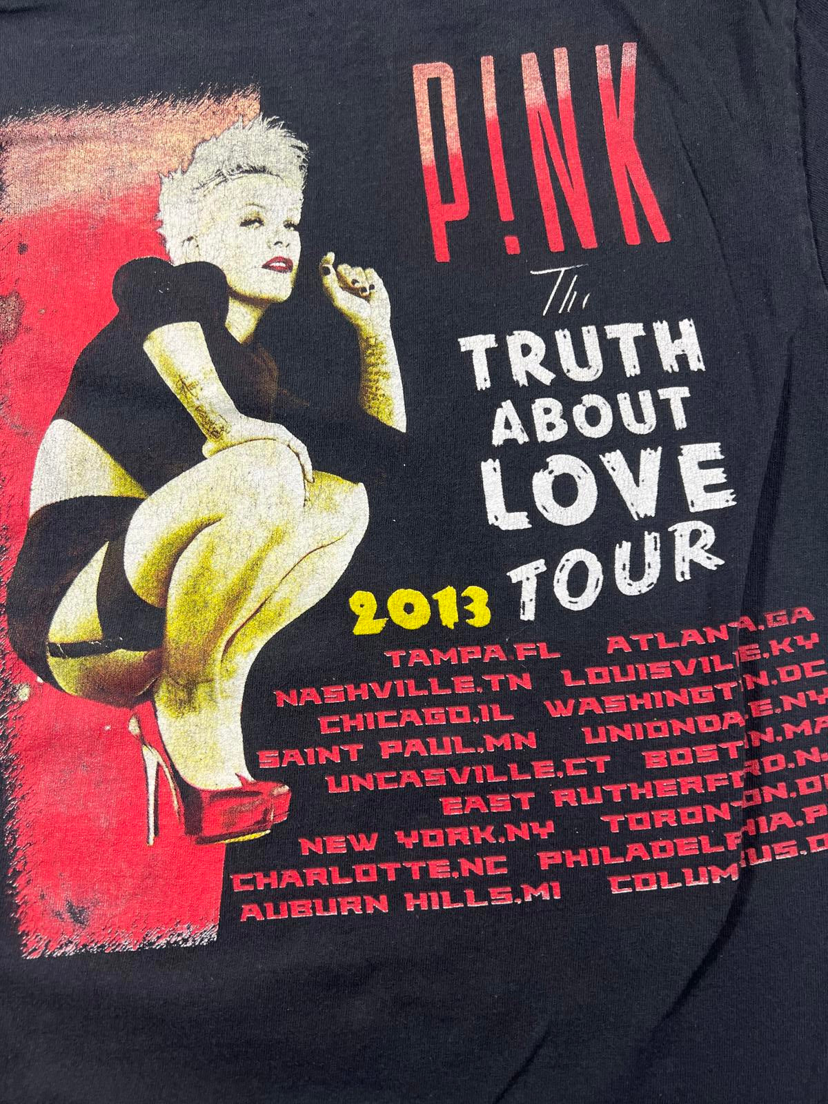 P!NK The Truth About Love Tour Black Graphic T- Shirt M