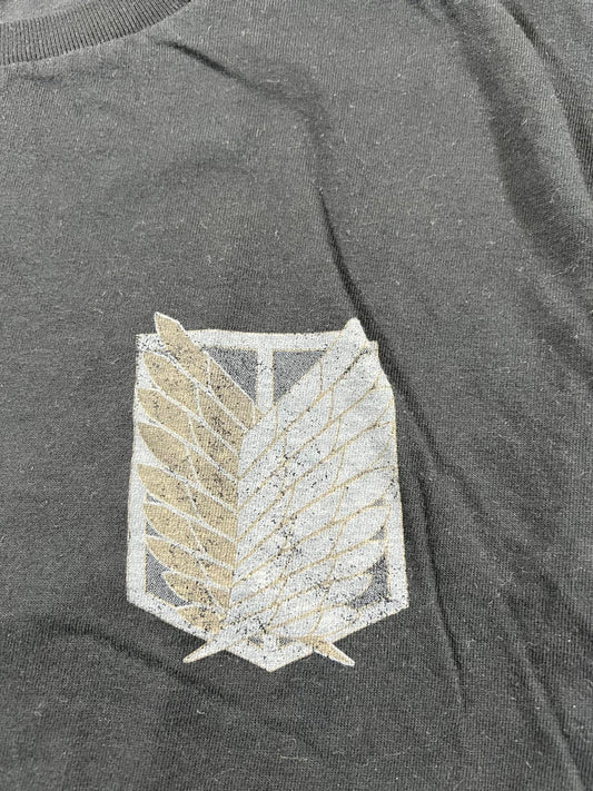 Attack on Titan survey corps graphic shirt size M