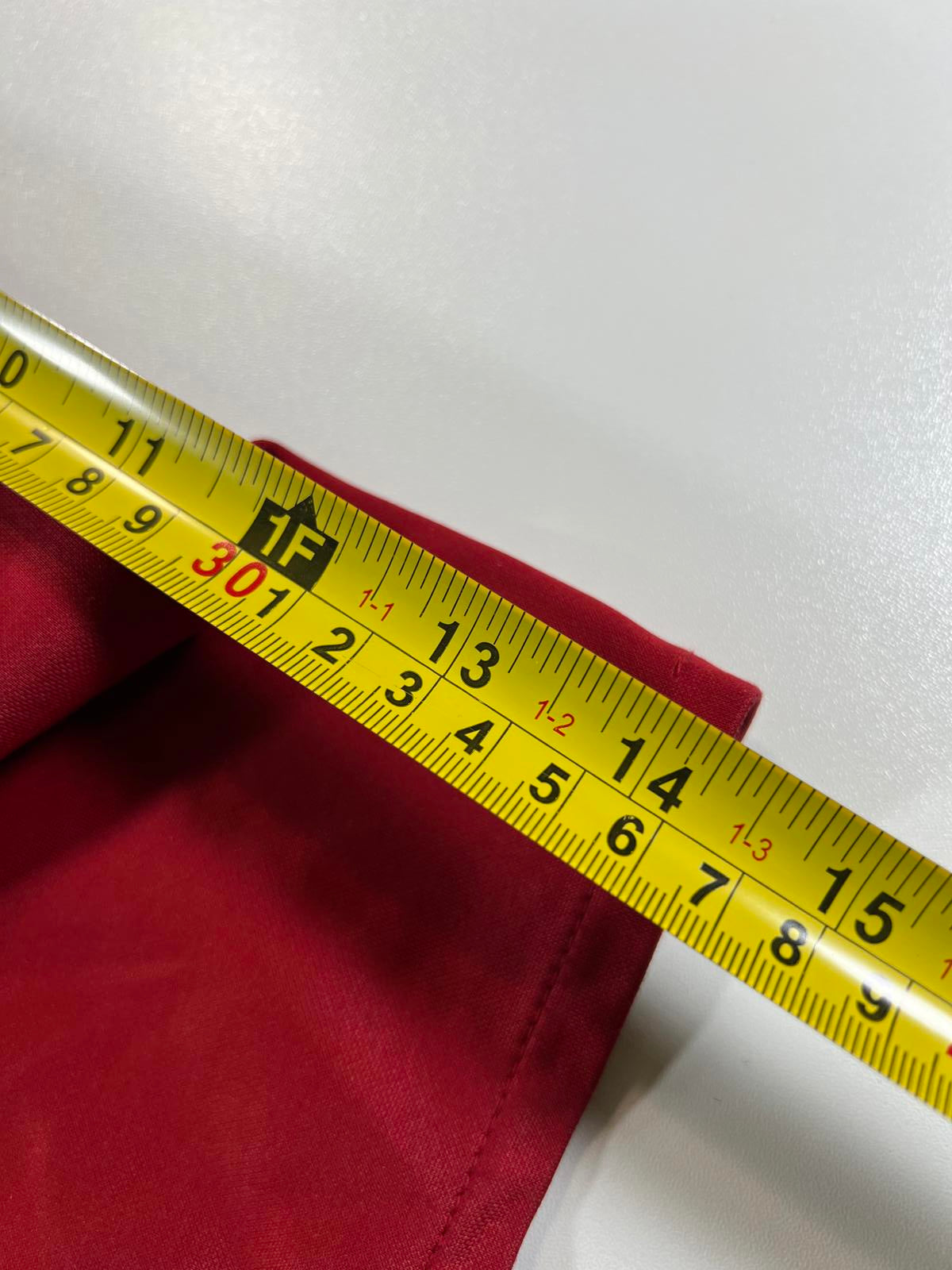 Nike Middle Swoosh Air maxRed Short Sleeve athletic T-Shirt XL