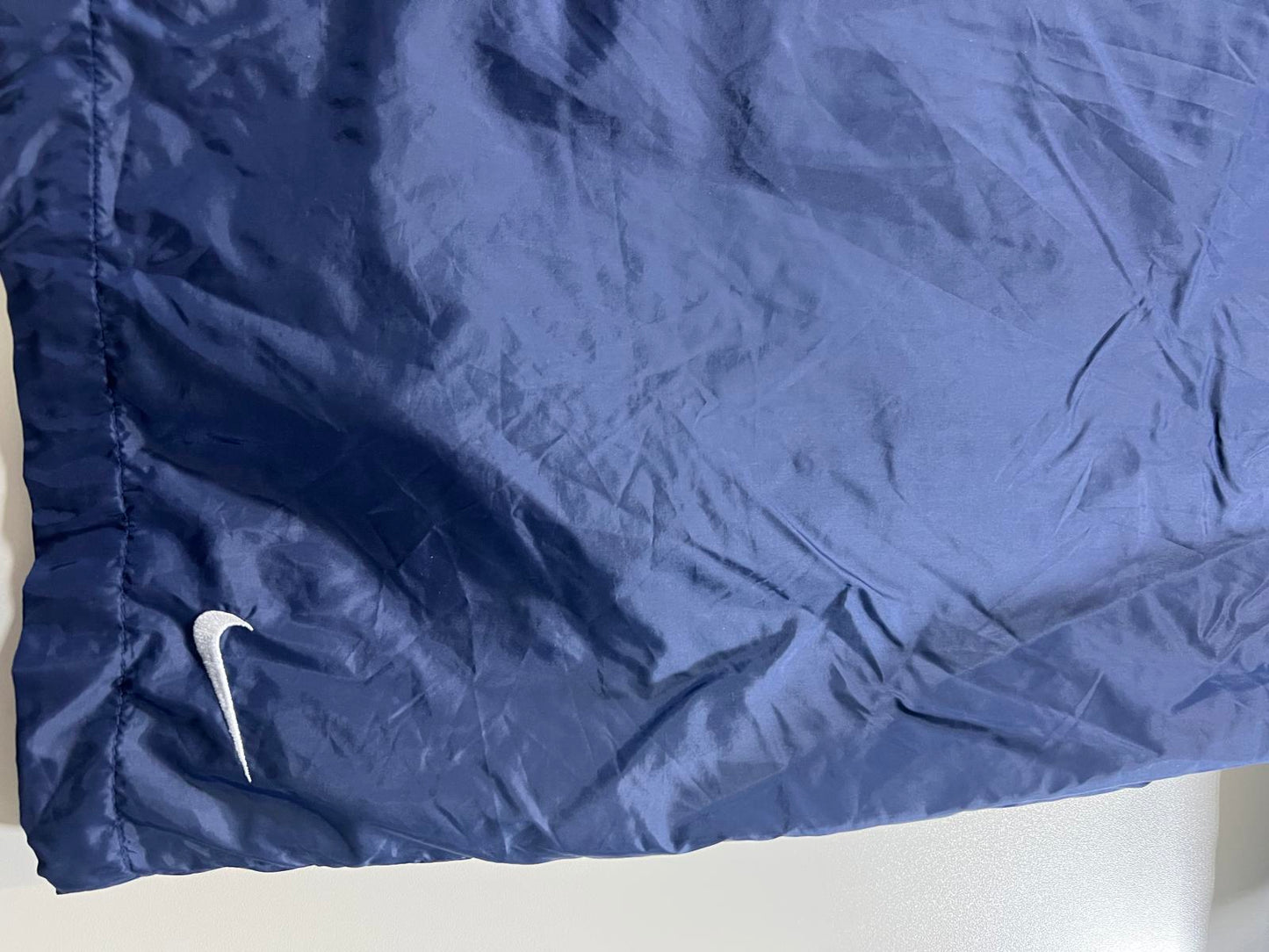 Vintage Nike Navy Blue and White Windbreaker Jacket XL