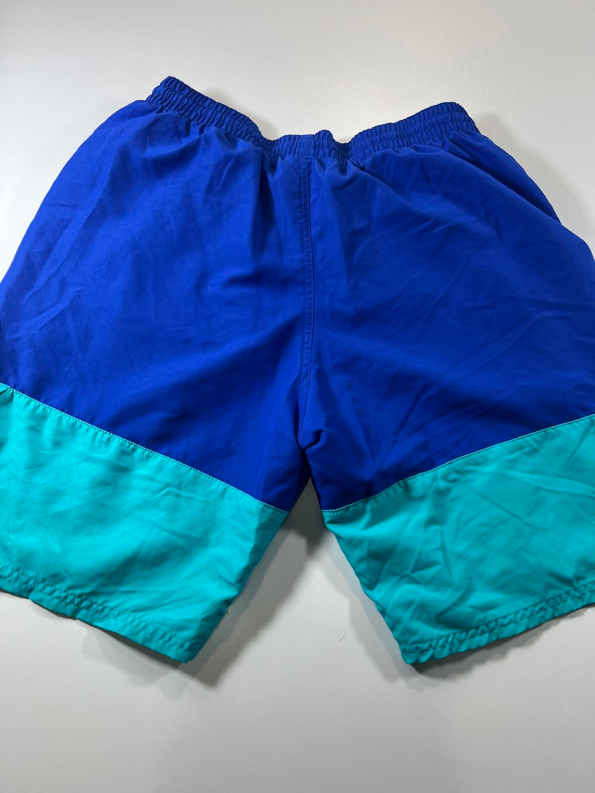 Nike Men's Blue and Turquoise Colourblock Athletic Shorts