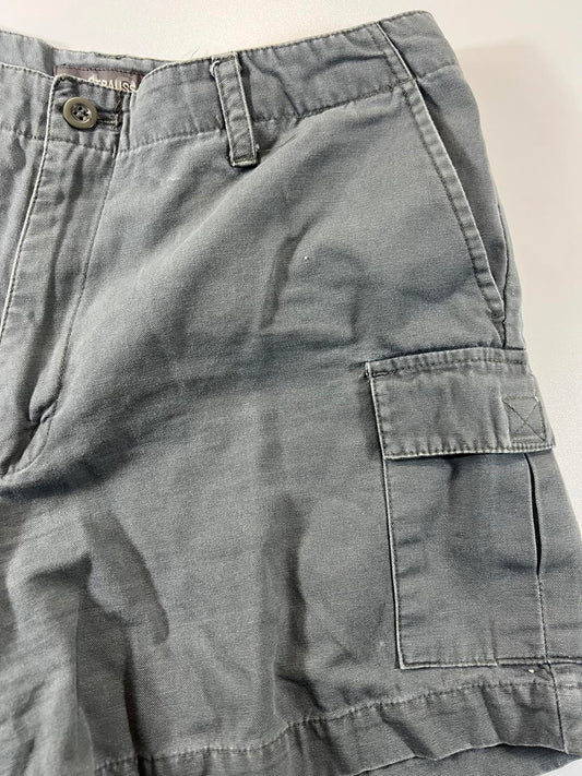 Vintage Levi’s Men's Gray Cargo Shorts Size 33