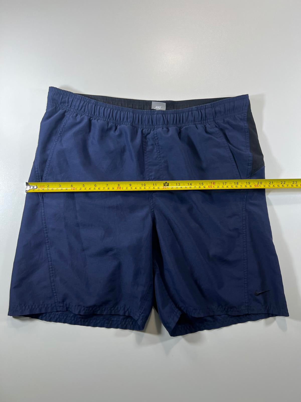 Nike Men's Navy Blue Athletic Shorts M