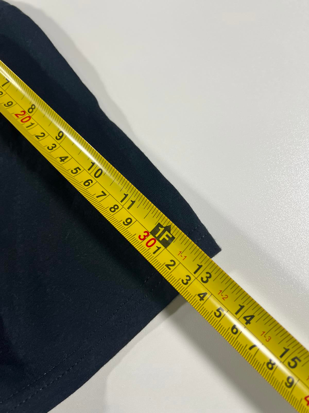 Poetic Justice Graphic T-Shirt Medium Black Cotton