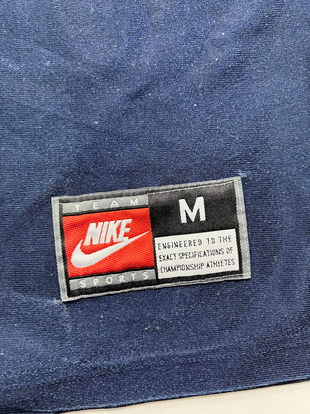 Vintage Nike Georgetown #33 Men's Basketball Jersey Medium