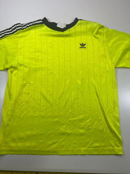 Adidas Vintage Yellow and Black T-Shirt XL