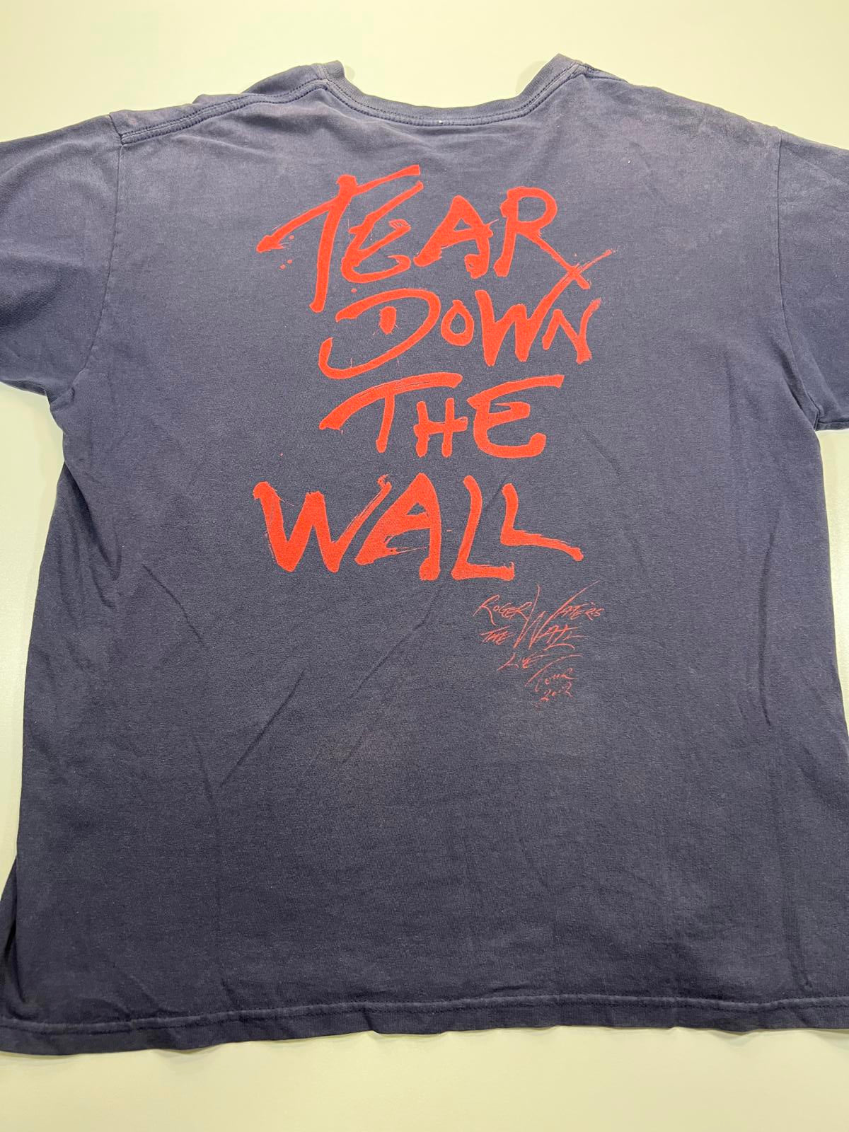 2012 Pink Floyd Tear Down The Wall Shirt M Roger Waters tour