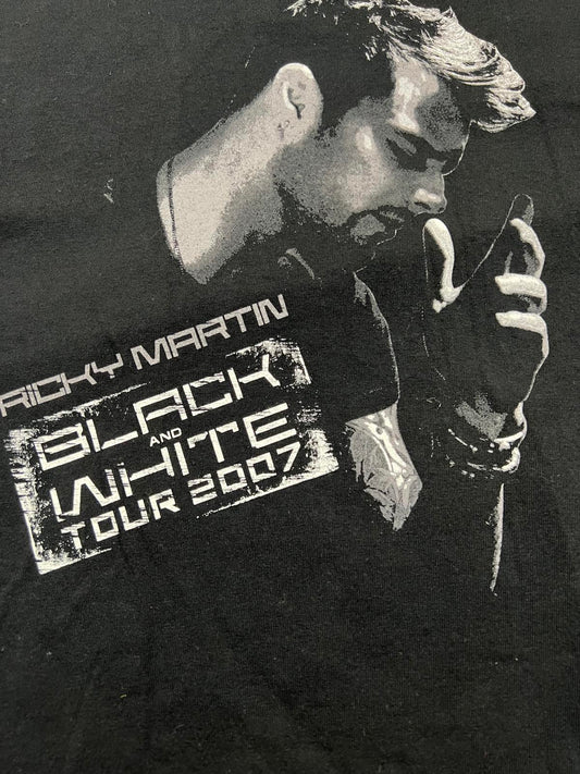 Ricky Martin Black and White Tour 2007 Graphic T-Shirt