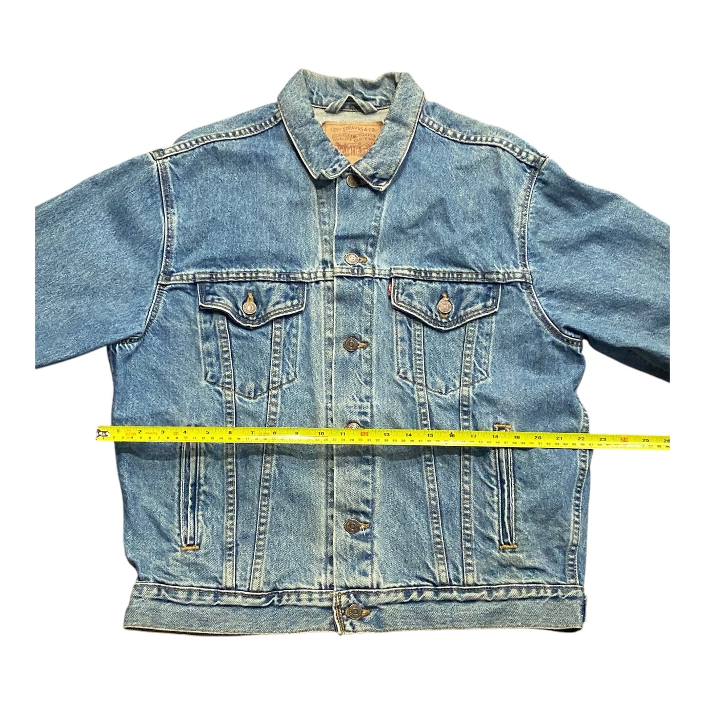 Levi Strauss & Co. Classic Denim Trucker Jacket Metal Button Up Pockets 01