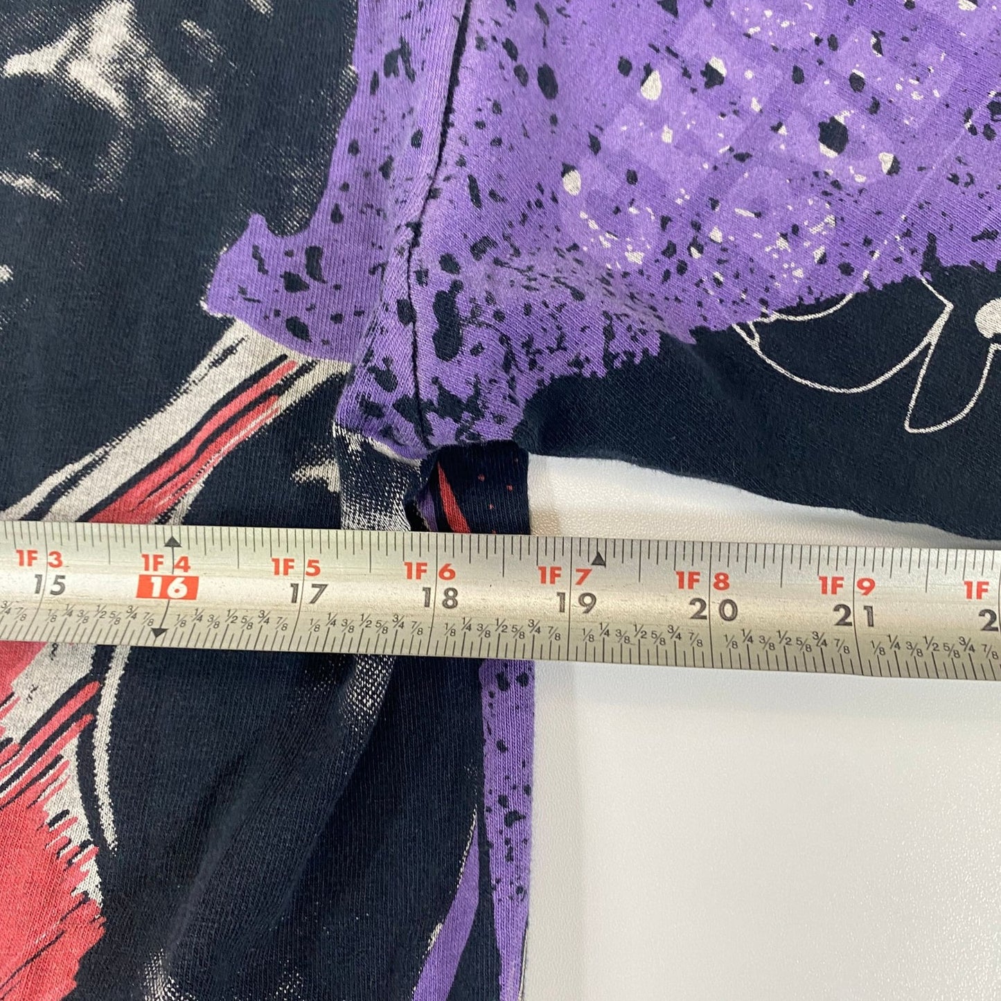 Vintage 90s Michael Jordan Chicago Bulls Magic Johnson All Over Print T-Shirt