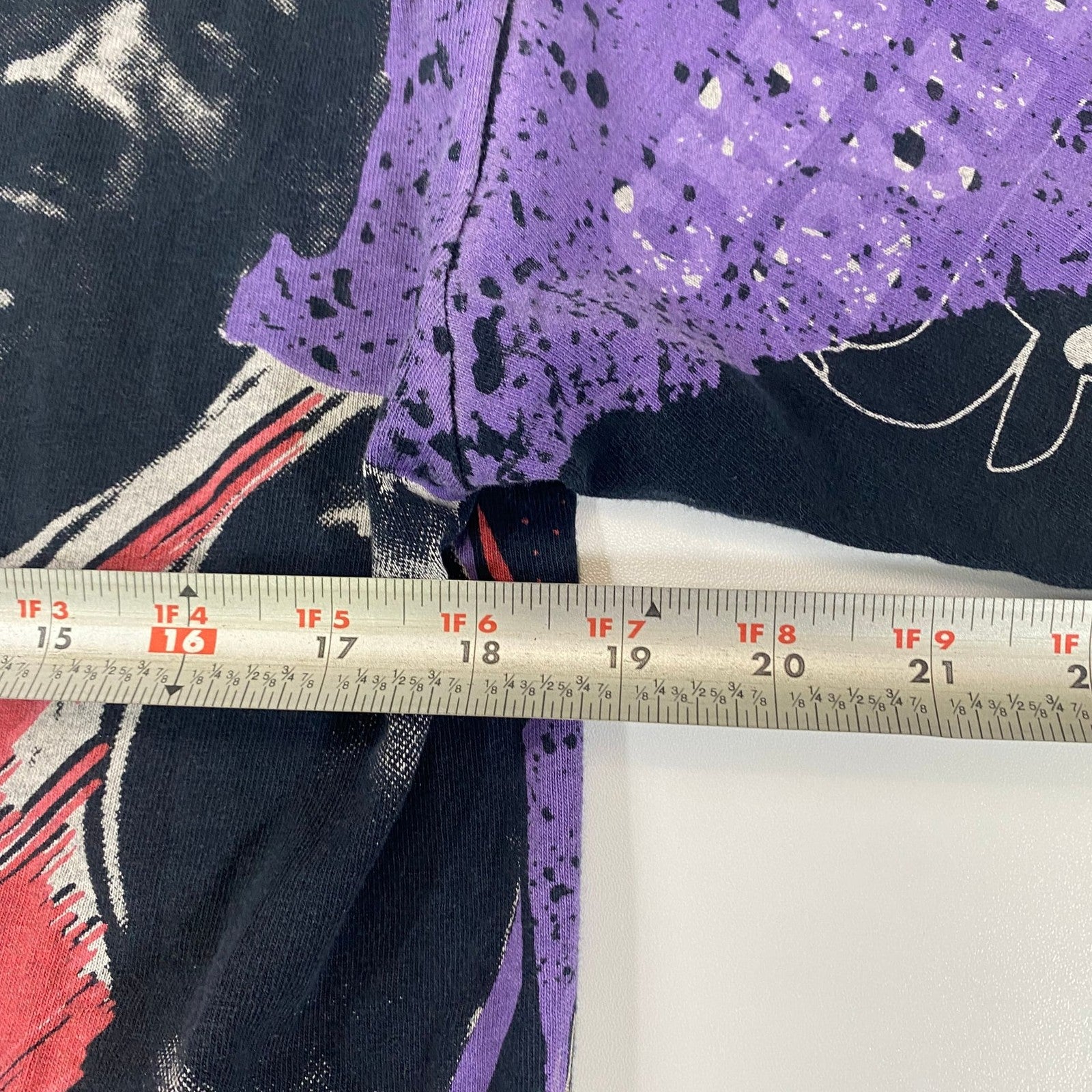 Vintage 90s Michael Jordan Chicago Bulls Magic Johnson All Over Print T-Shirt