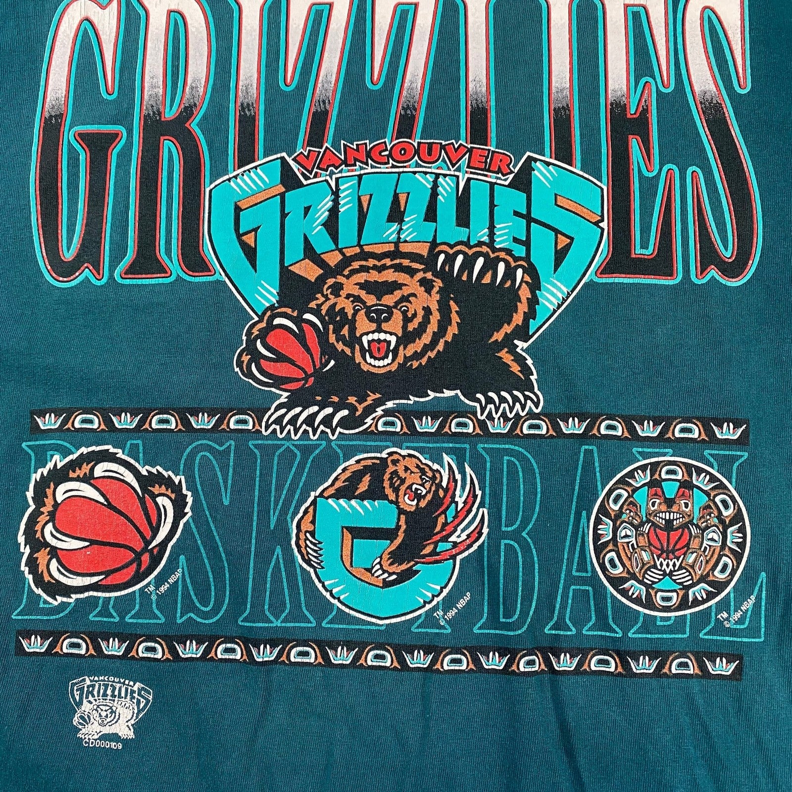 Vintage 1994 Vancouver Grizzlies Nutmeg Mills T-Shirt NBA