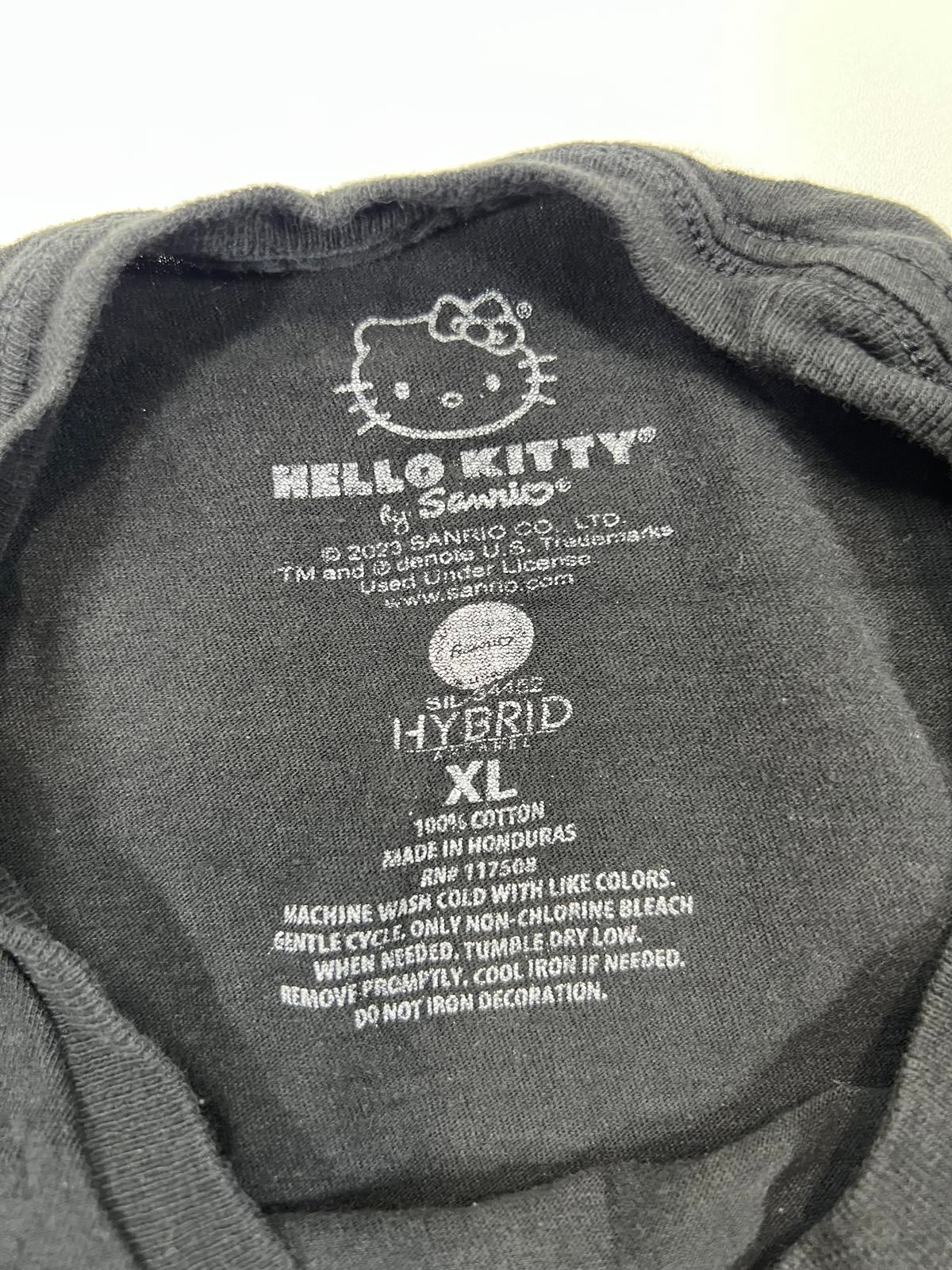 Hello Kitty Racing Graphic T-Shirt XL Black Cotton