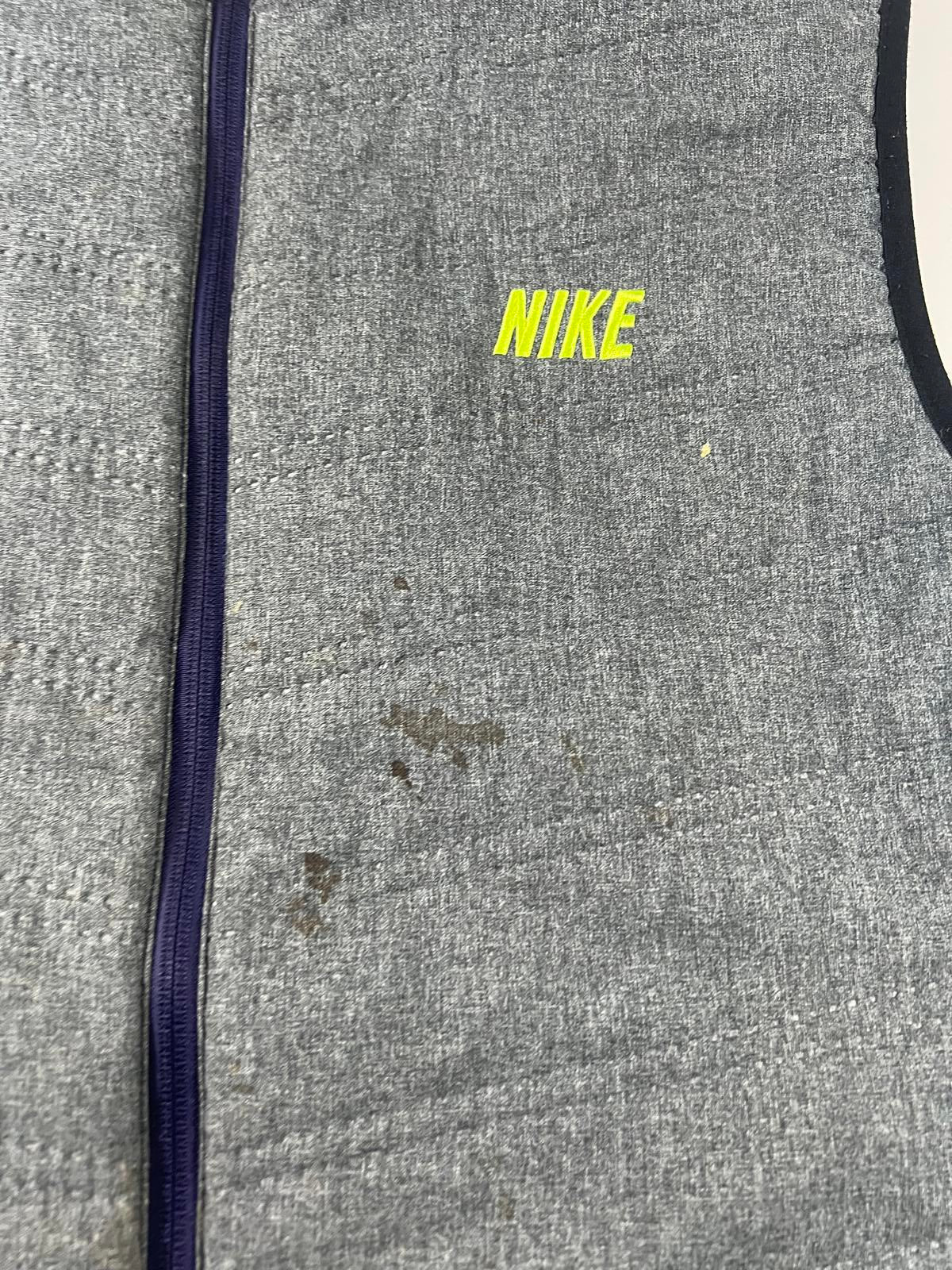 Nike Men's Plaid Puffer Vest reversible