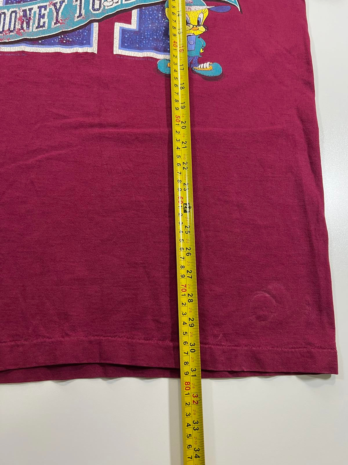 Looney Tunes Classic Genuine T-Shirt Large