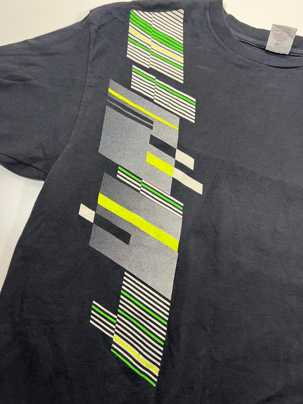 Vintage Nike grey tag Men's XL Graphic T-Shirt Black