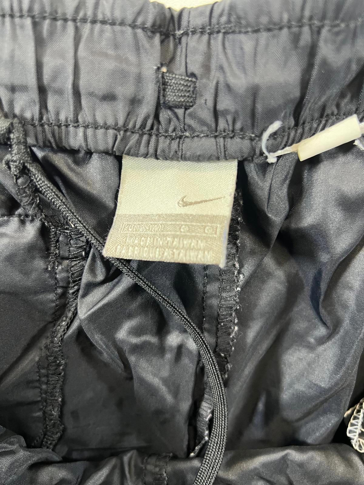 Nike Men's Black and White Athletic Shorts