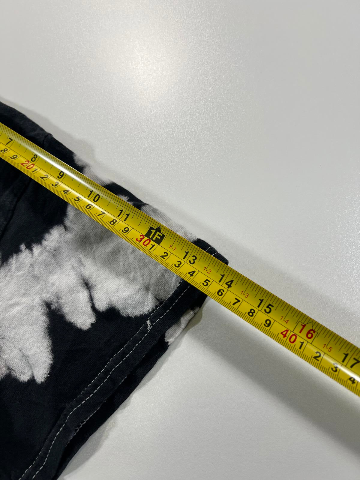 Wu-Tang Clan Tie-Dye Graphic T-Shirt Medium