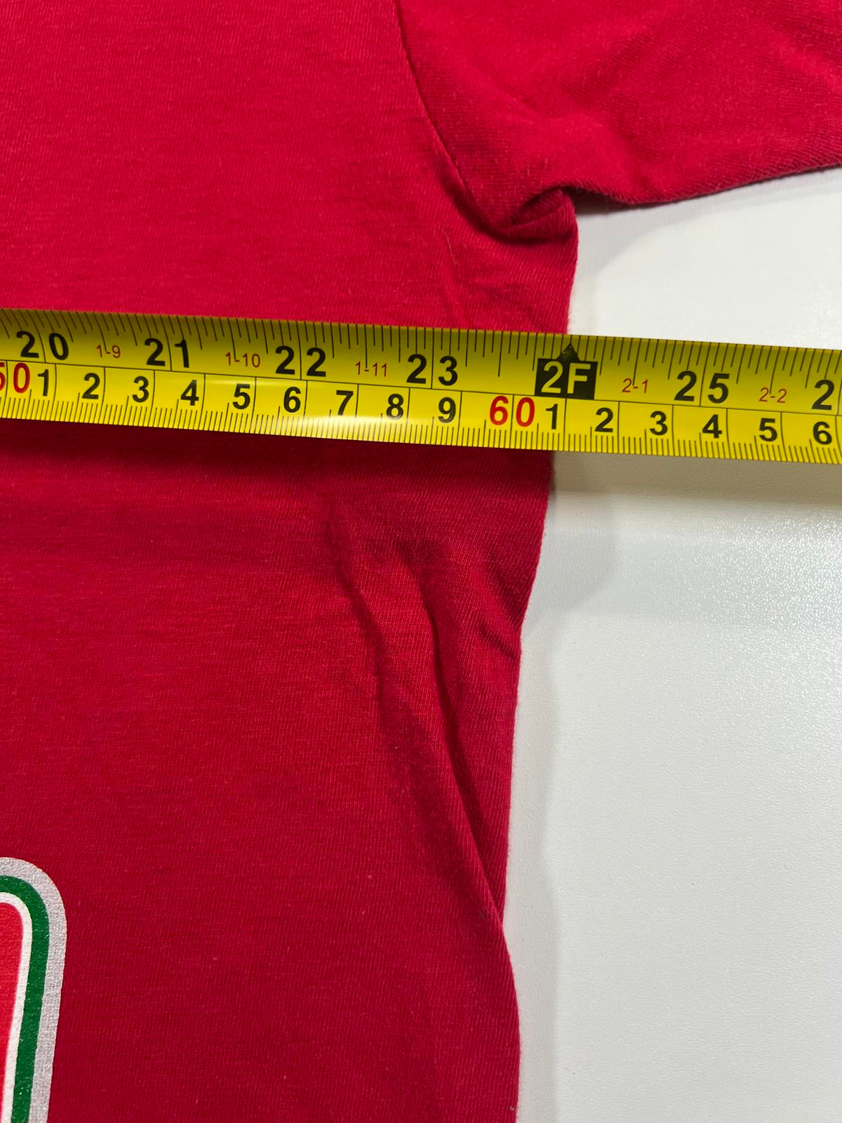 Looney Tunes Holiday Spirit Taz Red Graphic T-Shirt M