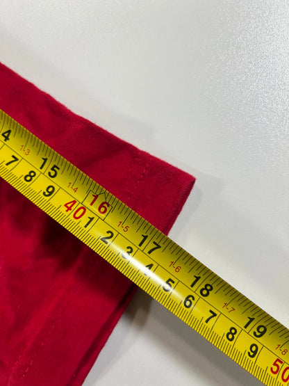 Looney Tunes Holiday Spirit Taz Red Graphic T-Shirt M