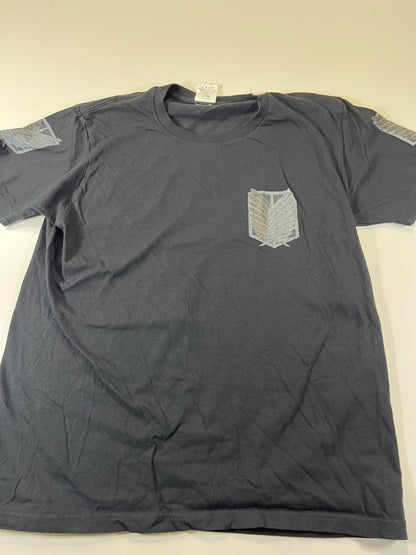 Attack on Titan survey corps graphic shirt size M