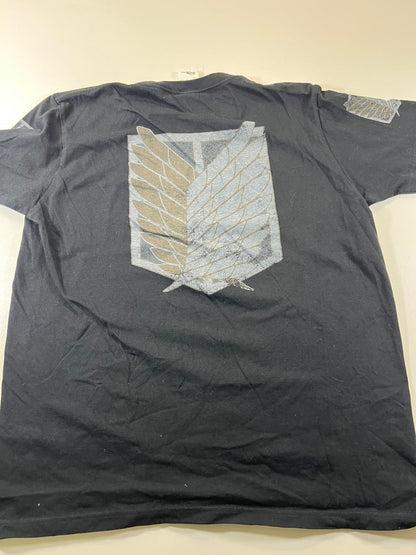 Attack on Titan survey corps graphic shirt size M