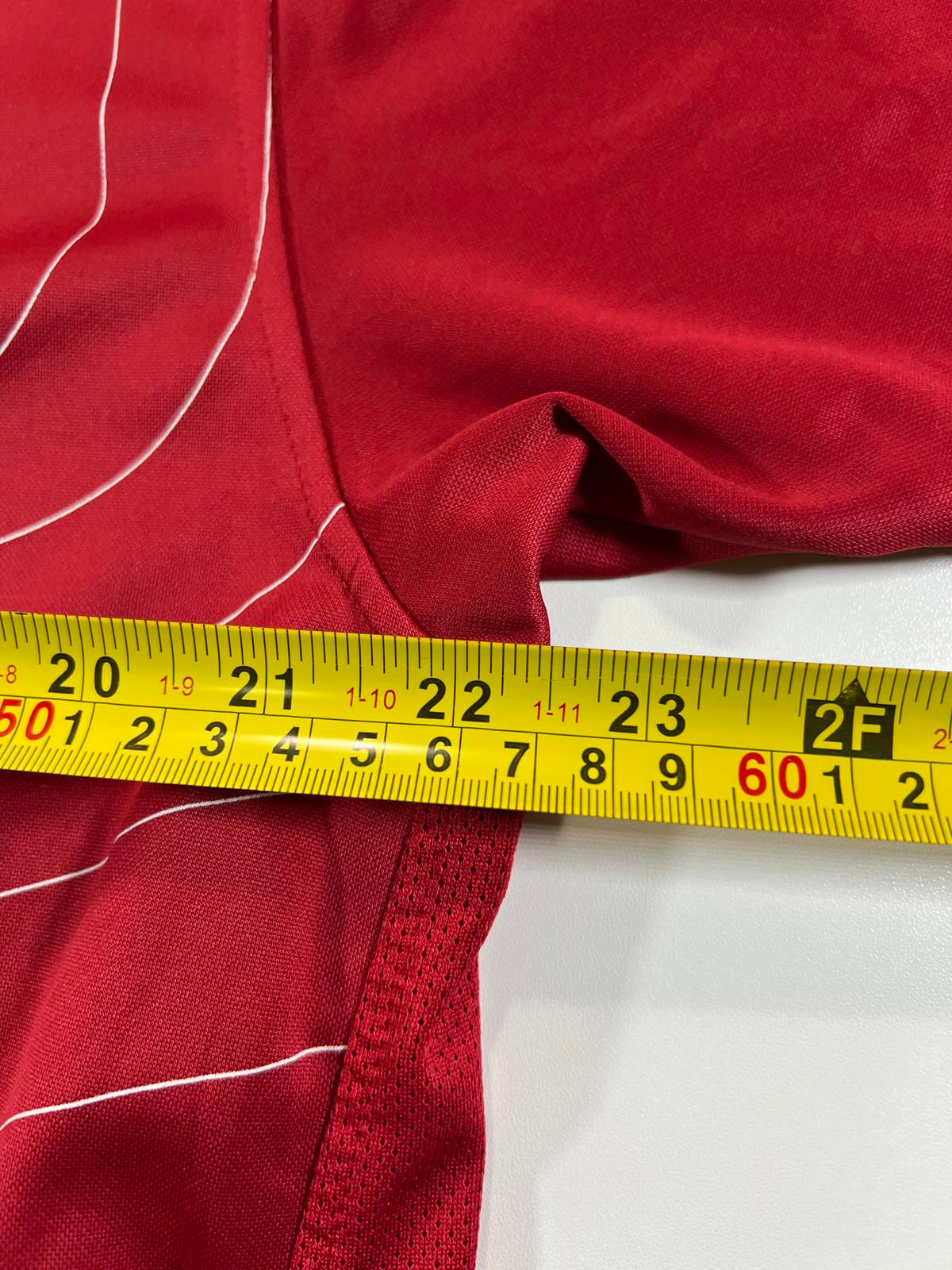 Nike Middle Swoosh Air maxRed Short Sleeve athletic T-Shirt XL