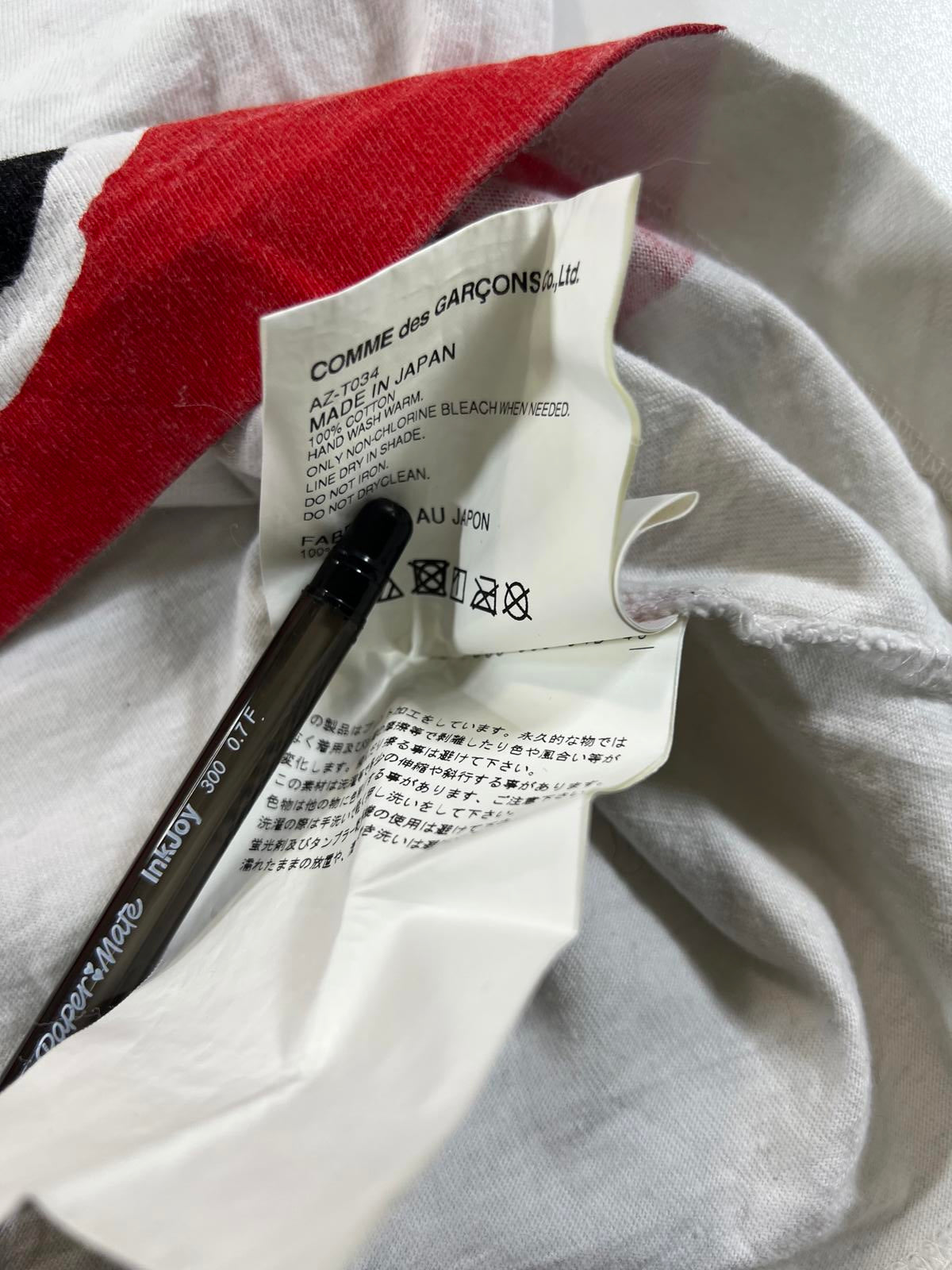 Comme des Garçons PLAY White T-Shirt with Red Heart Logo M