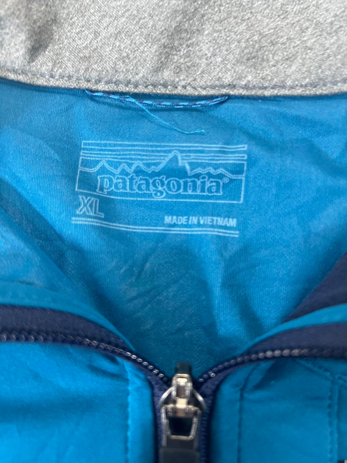 Patagonia Men's baby blue light Full-Zip Jacket XL