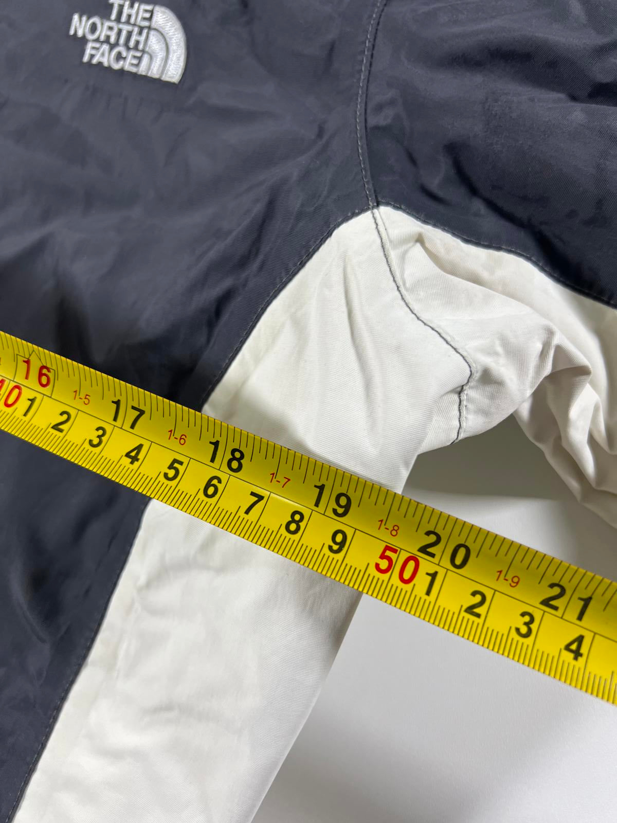 The North Face Hyvent Women's Medium M