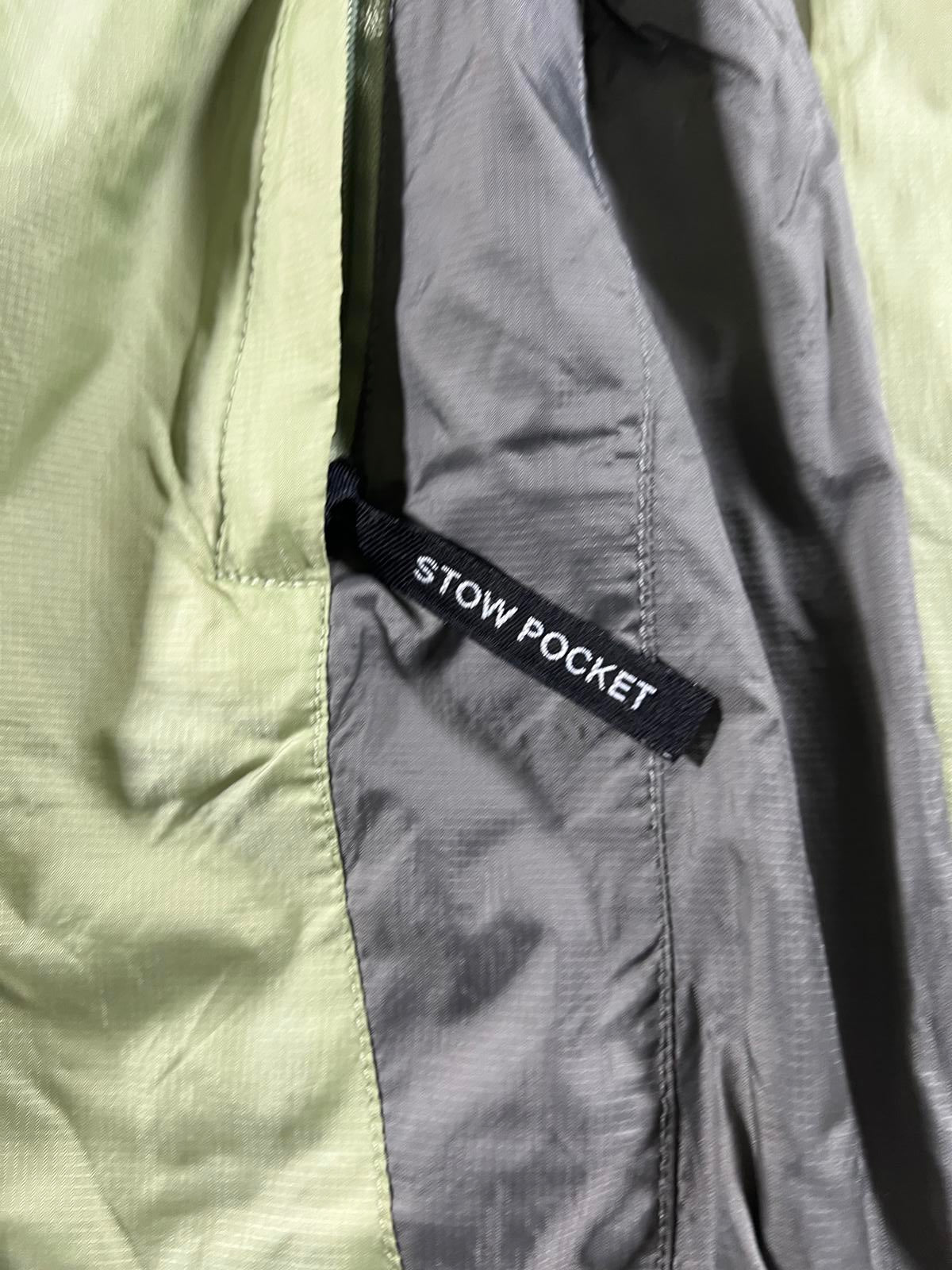 The North Face Women's Lightweight Nylon Jacket Size L