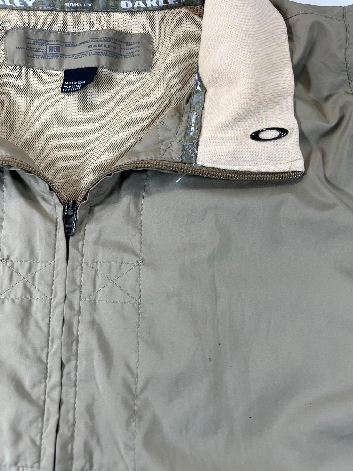 Vintage Oakley Men's Lightweight Beige Windbreaker Jacket M