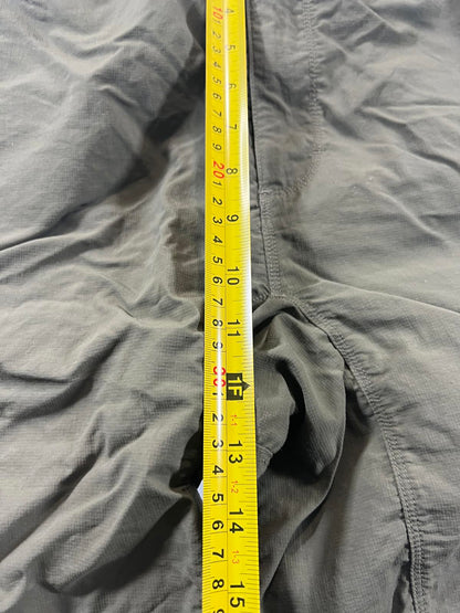 The North Face Men's Olive Green Cargo Shorts L