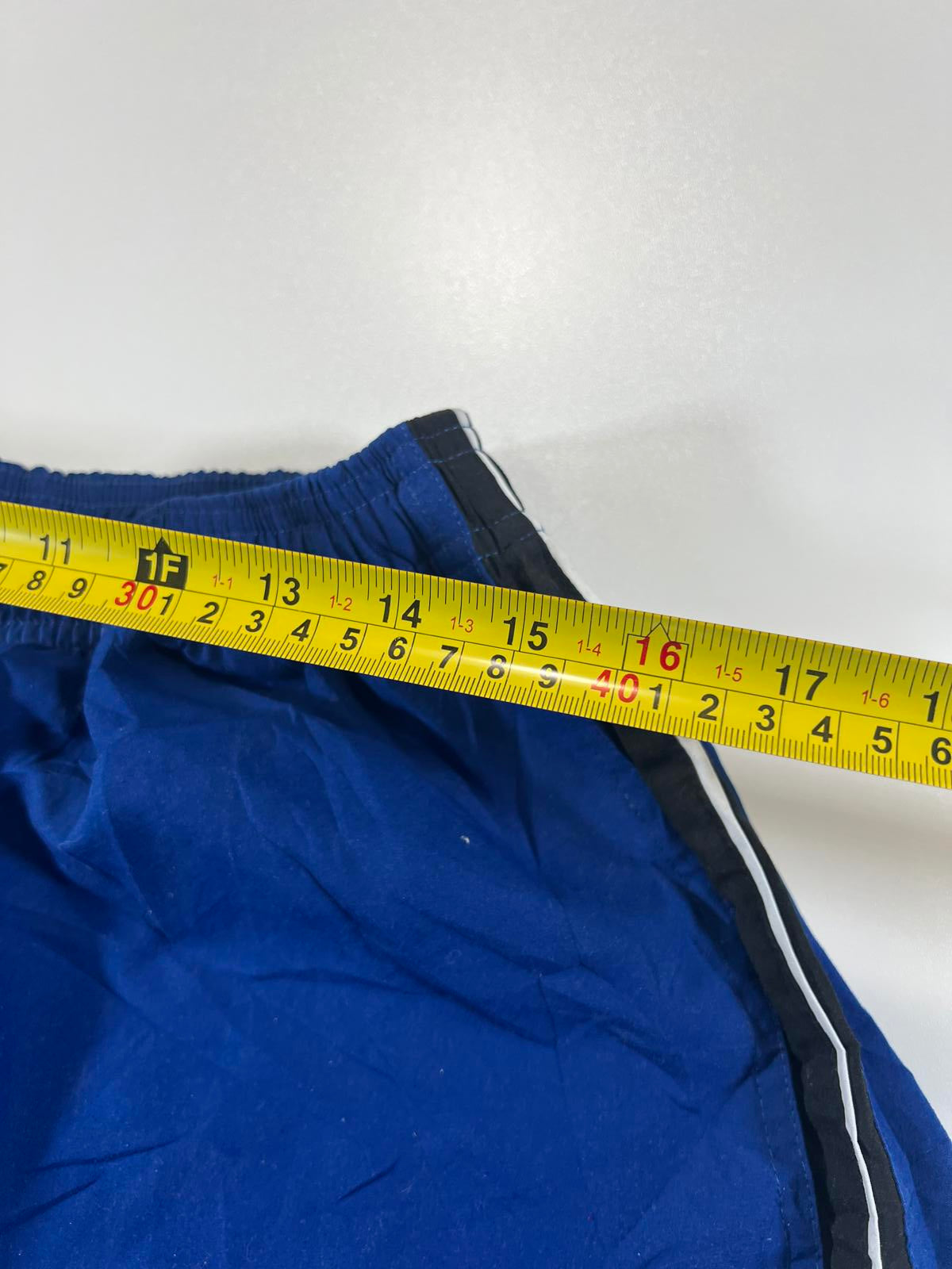 Reebok Blue Athletic Shorts with Side Zipper Pocket L