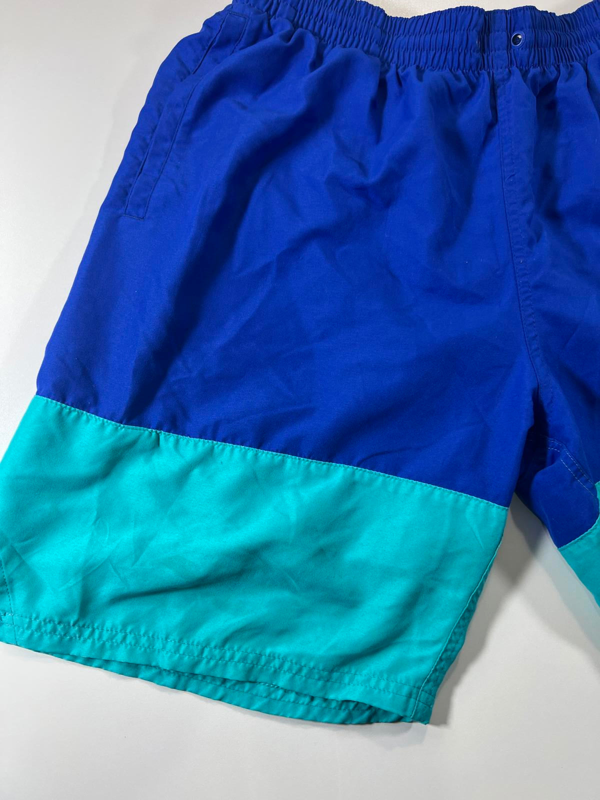 Nike Men's Blue and Turquoise Colourblock Athletic Shorts