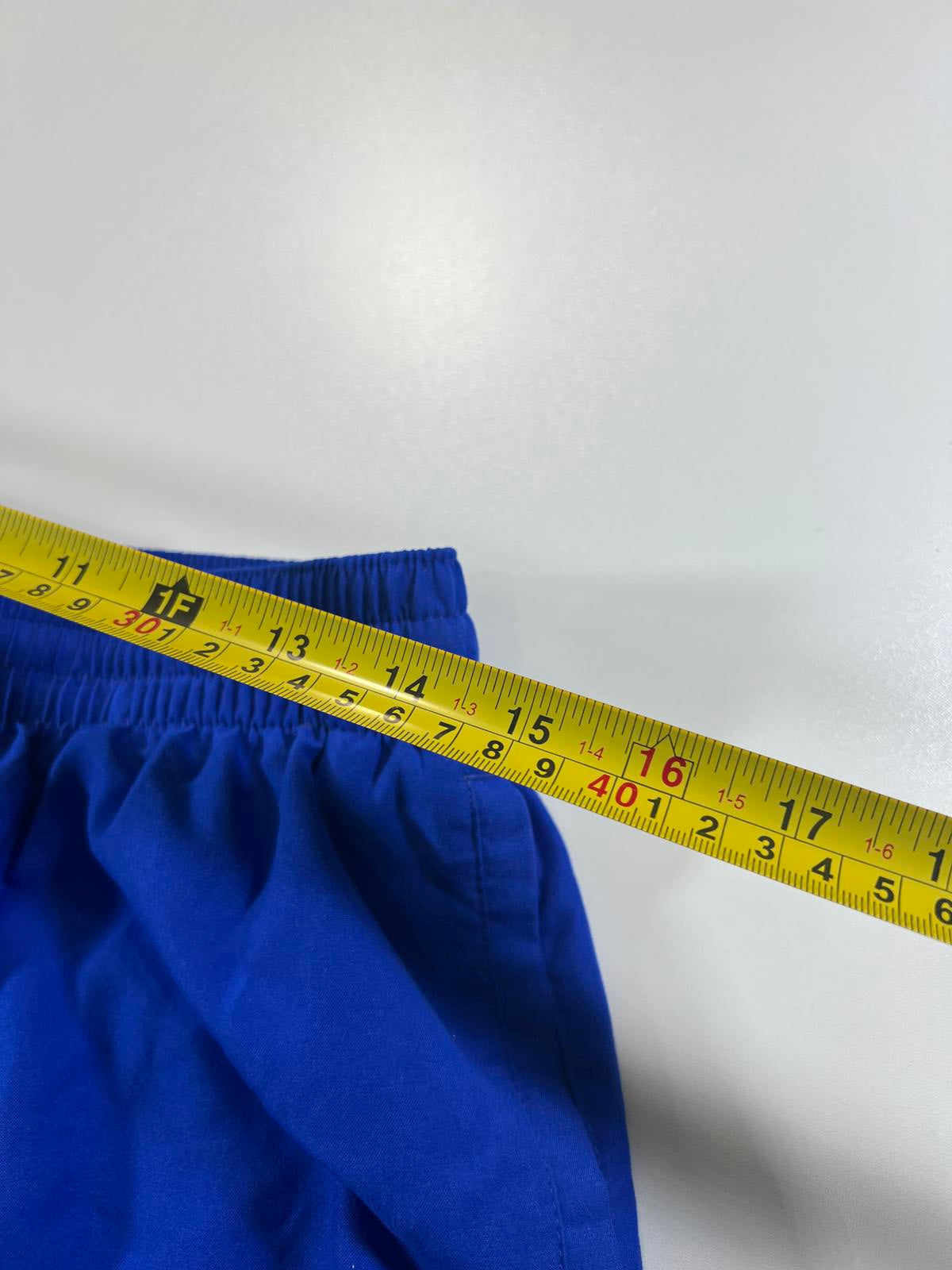 Nike Men's Blue and Turquoise Colourblock Athletic Shorts