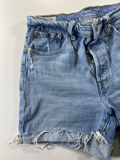 Levi’s Distressed Denim Shorts 28