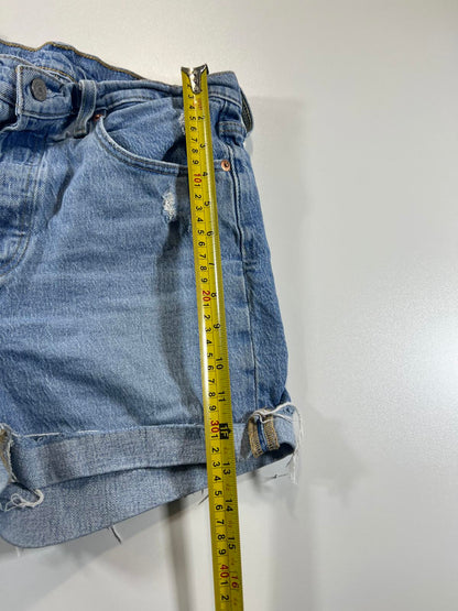 Levi’s Distressed Denim Shorts 28