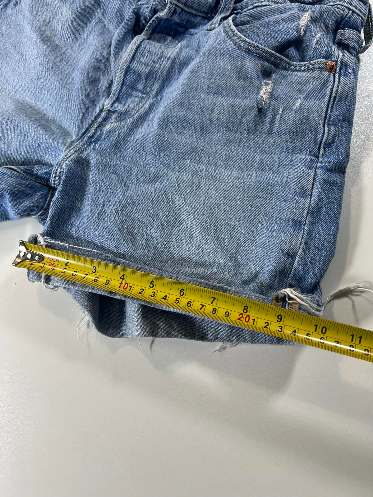 Levi’s Distressed Denim Shorts 28