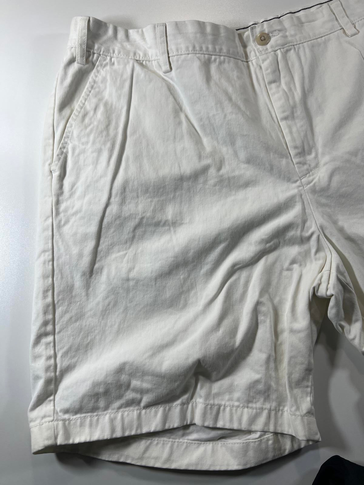 Nautica Men's white White Casual Shorts 44