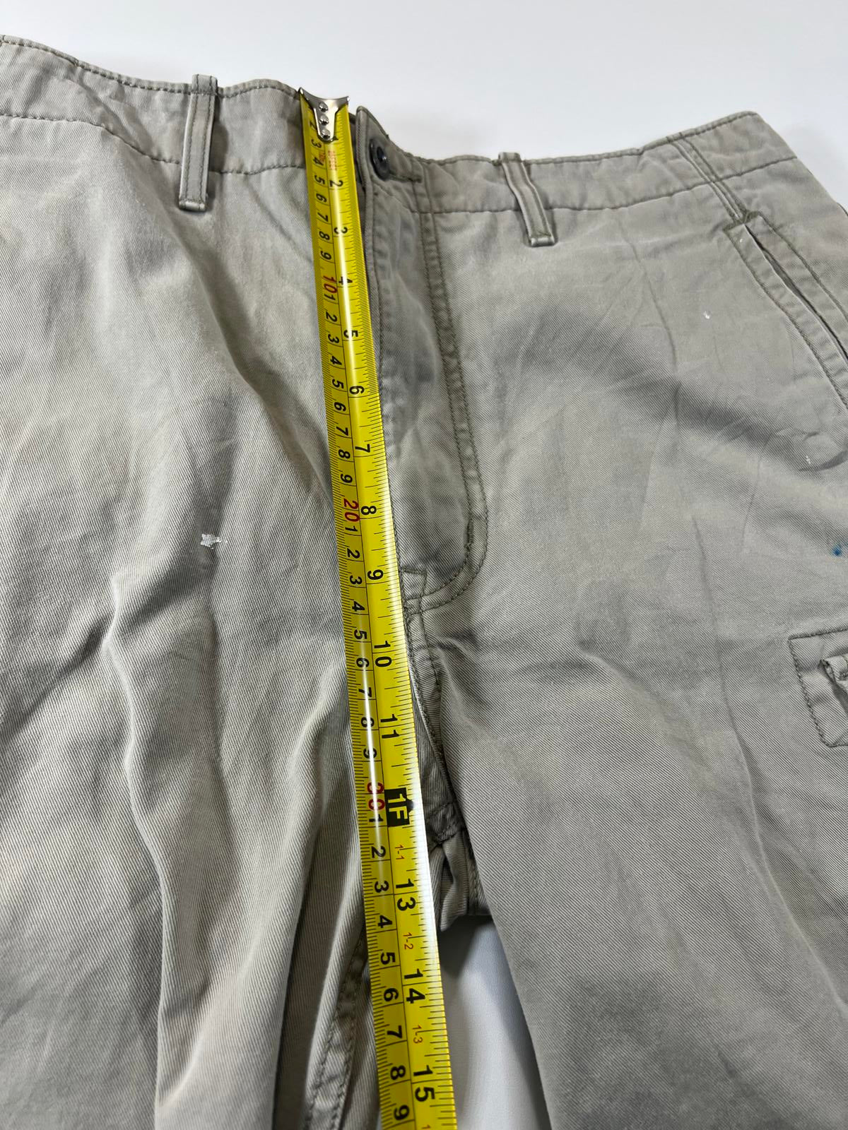 Men's Levi’s Cargo Shorts with Multiple Pockets