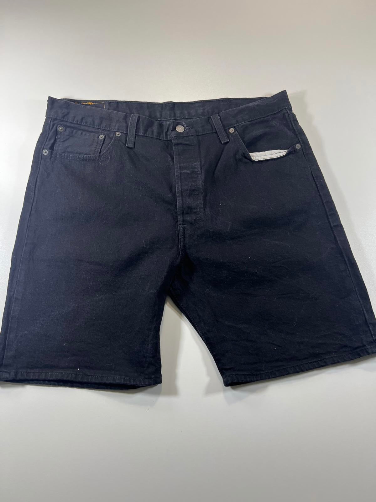 Vintage Levi’s 501 black Denim Shorts 40