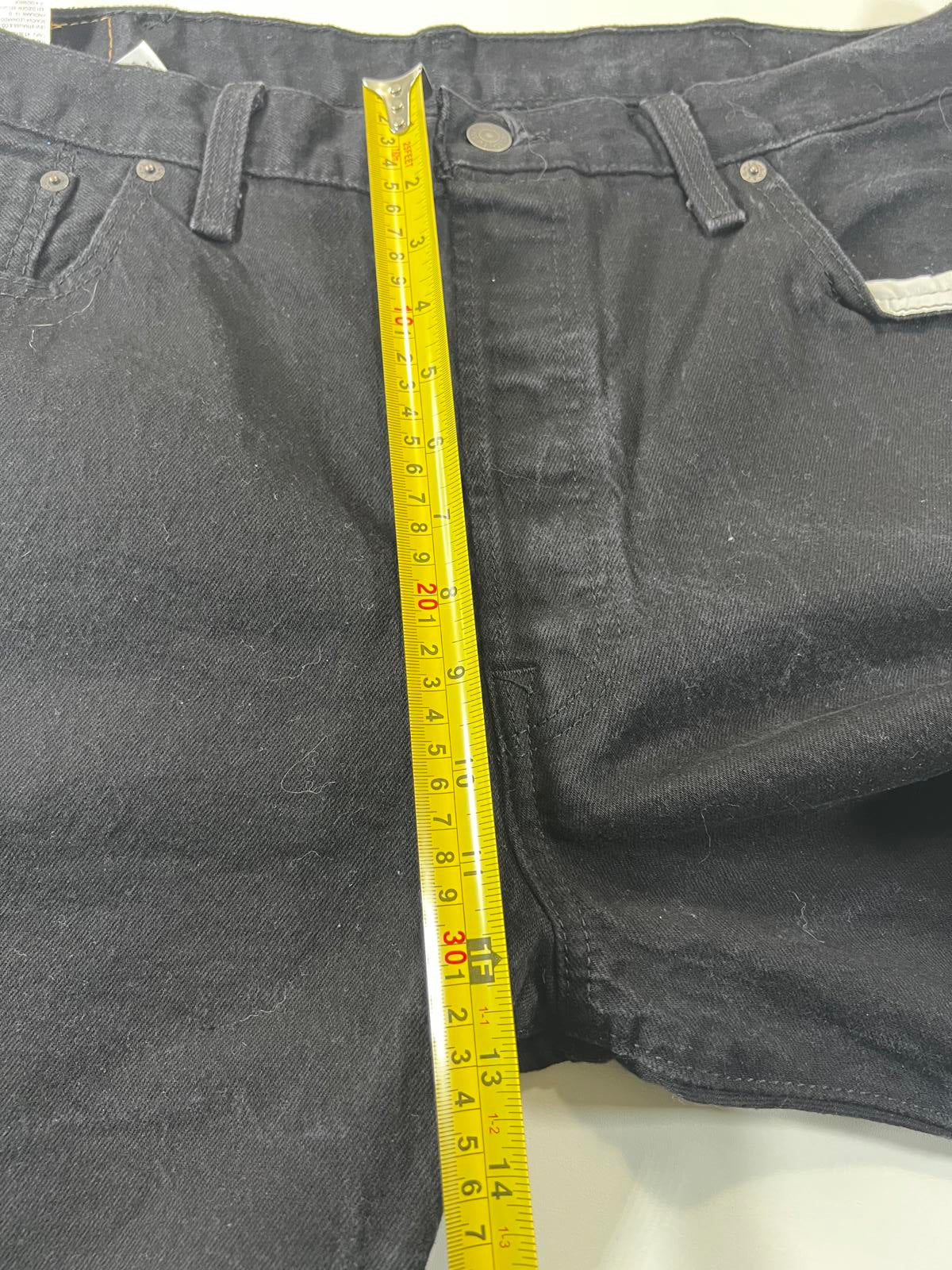 Vintage Levi’s 501 black Denim Shorts 40