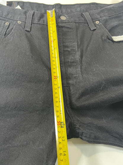 Vintage Levi’s 501 black Denim Shorts 40