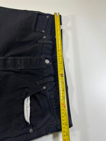 Vintage Levi’s 501 black Denim Shorts 40