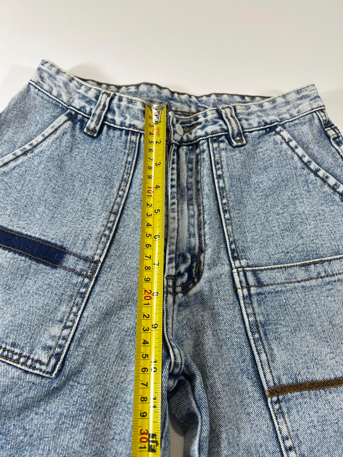 Wide Leg Light Wash Denim Jeans with Patch Pockets