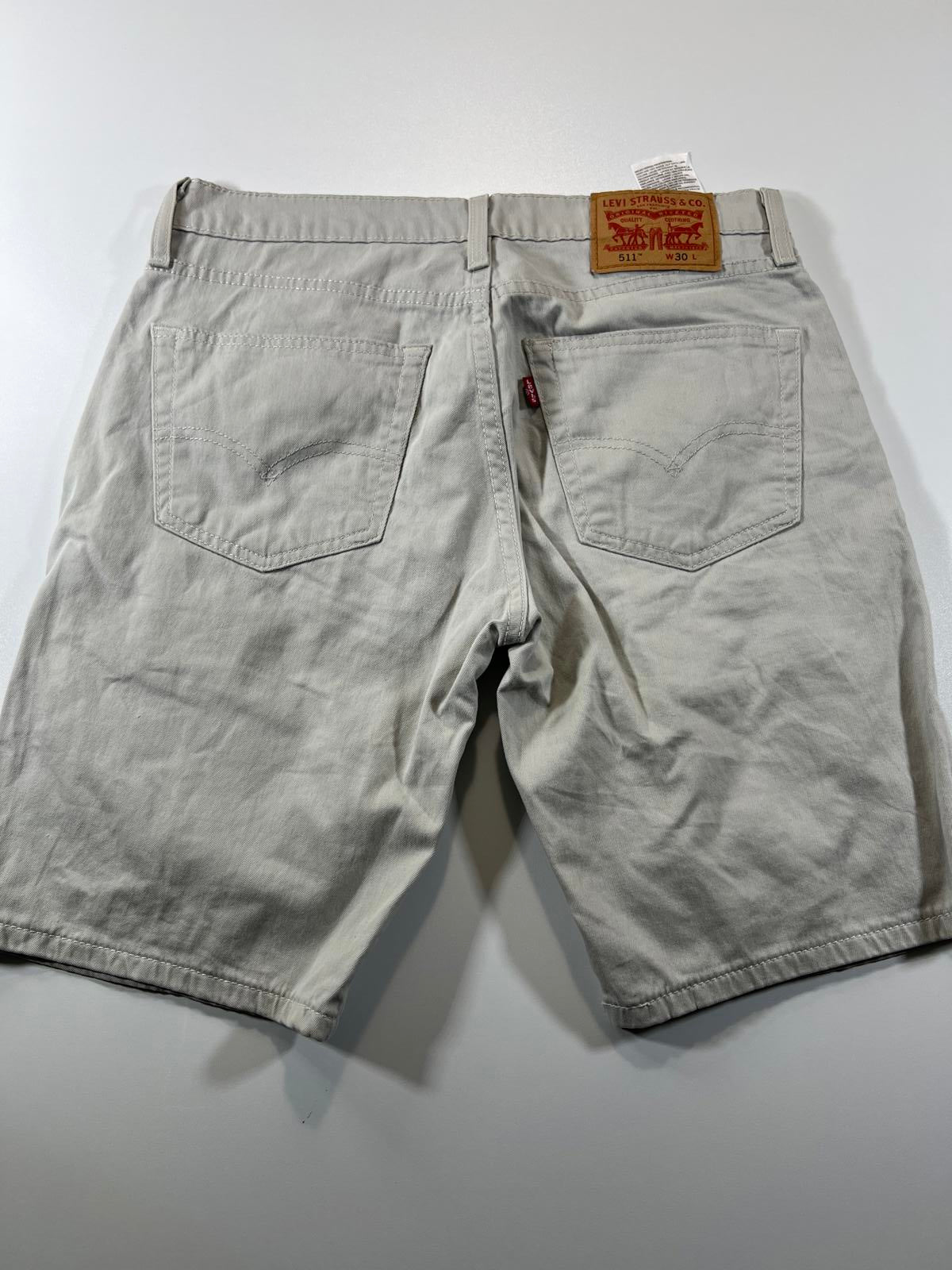 Vintage Levi’s 511 Men's Beige Casual Shorts 30