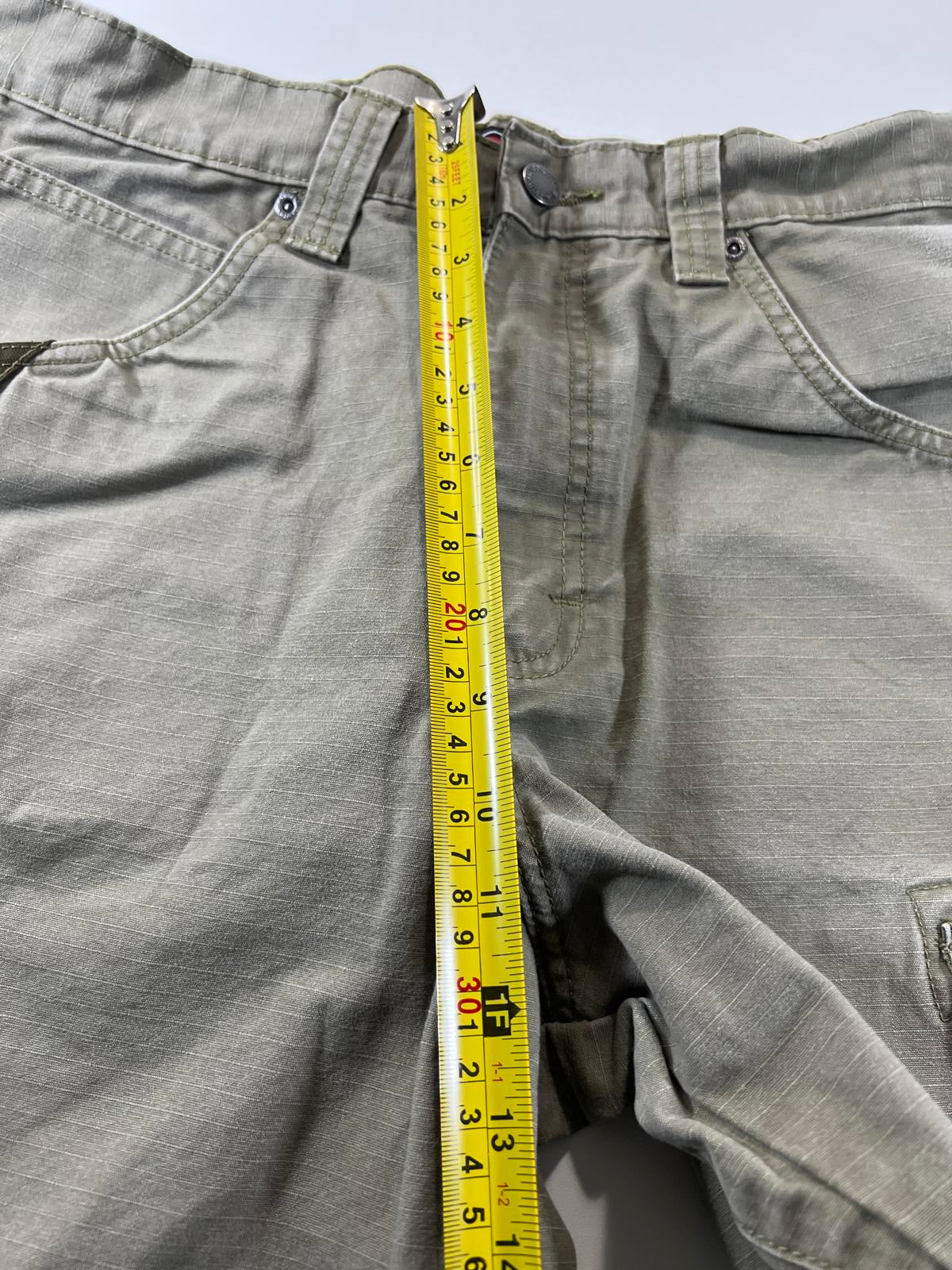 Vintage Wrangler Beige Cargo Shorts 32