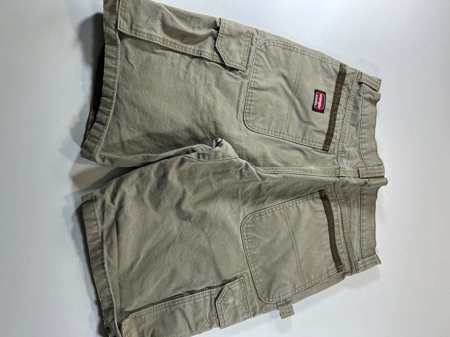 Vintage Wrangler Beige Cargo Shorts 32